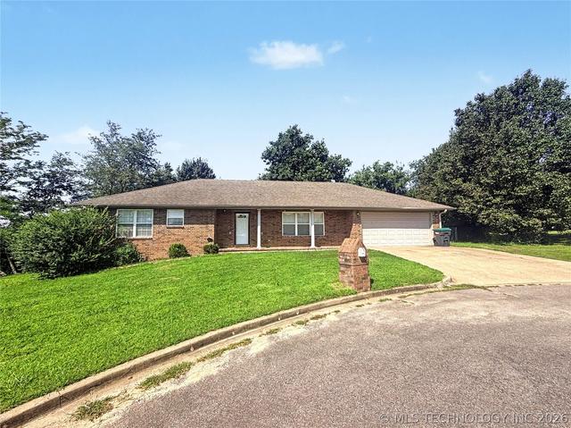 1211 W 1st St, Tahlequah, OK 74464