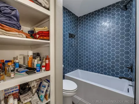 Bath - 4204 E 85th St, Tulsa, OK 74137 photo 5 of 6
