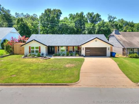 Exterior - 4204 E 85th St, Tulsa, OK 74137 photo 13 of 16