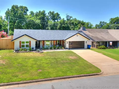 Exterior - 4204 E 85th St, Tulsa, OK 74137 photo 14 of 16