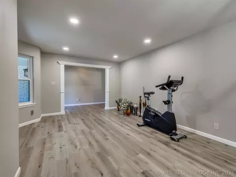 Living - 4204 E 85th St, Tulsa, OK 74137 photo 1 of 6