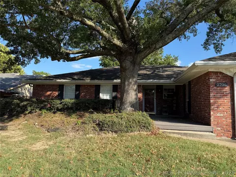 2706 Brookside Cir, Mcalester, OK 74501