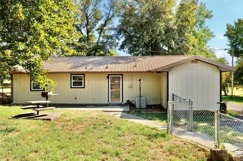 Exterior - 415641 E 1094, Checotah, OK 74426 photo 5 of 7
