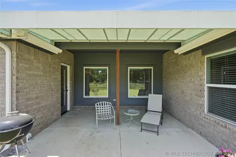 Exterior - 3848 E 144th Pl S, Bixby, OK 74008 photo 2 of 5