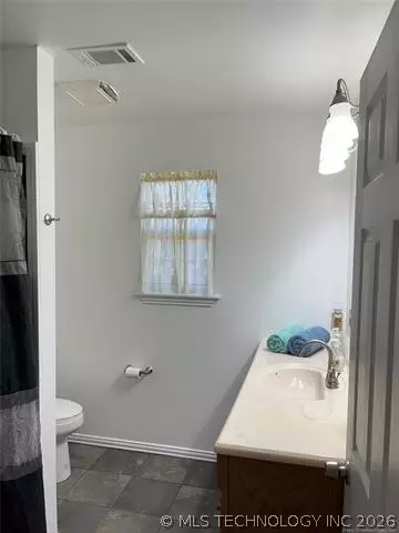407 Denison St, Cartwright, OK 74731 photo 2