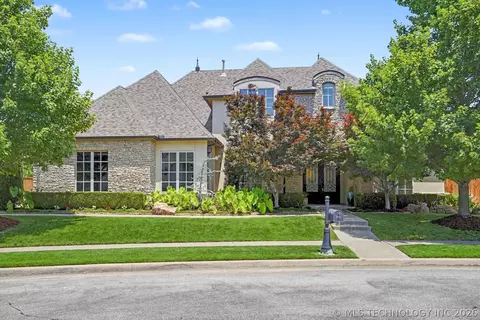 5917 E 106th Pl, Tulsa, OK 74137 photo 2