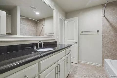 5917 E 106th Pl, Tulsa, OK 74137 photo 37