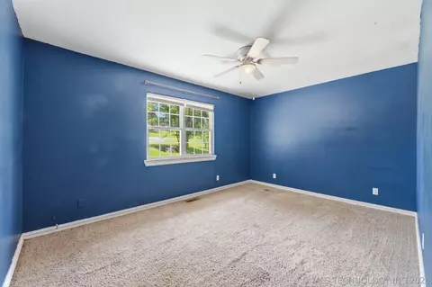 Bedroom - 13685 E Crestview Dr, Claremore, OK 74019 photo 1 of 5