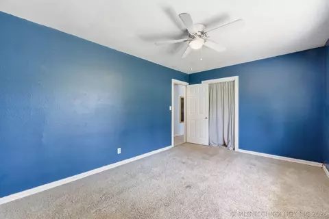 Bedroom - 13685 E Crestview Dr, Claremore, OK 74019 photo 2 of 5