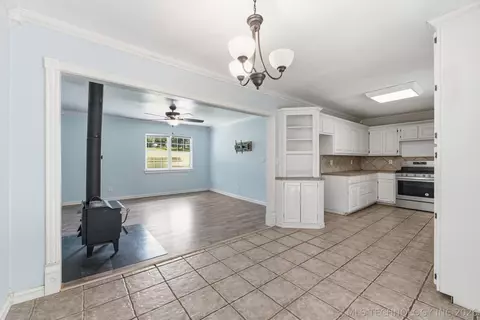 Living - 13685 E Crestview Dr, Claremore, OK 74019 photo 4 of 4