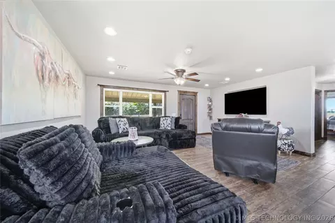 422985 E 1080 Rd, Checotah, OK 74426 photo 12