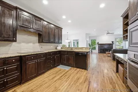 Kitchen - 8840 E 96th St, Tulsa, OK 74133 photo 1 of 5