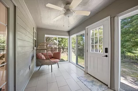 Exterior - 8840 E 96th St, Tulsa, OK 74133 photo 5 of 10