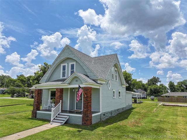 11 E Tahlequah, Sulphur, OK 73086