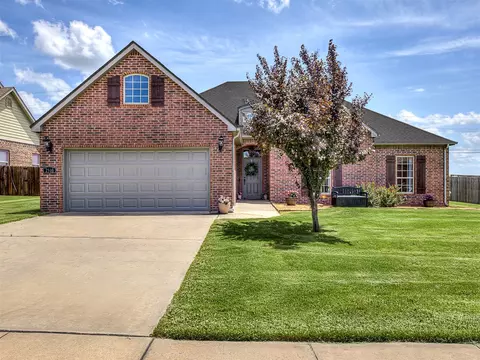 2510 Waterford Ct, Bartlesville, OK 74006