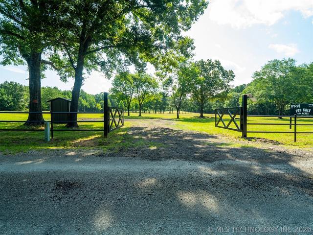 167966 N 4290 Rd N, Clayton, OK 74536
