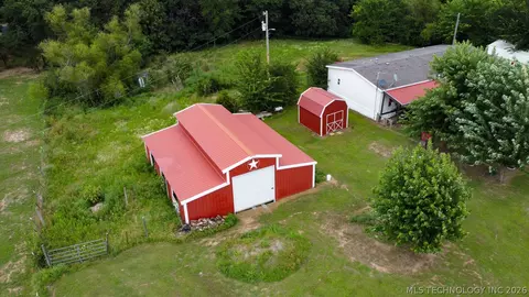 369084 E 960 Rd, Castle, OK 74833 photo 4