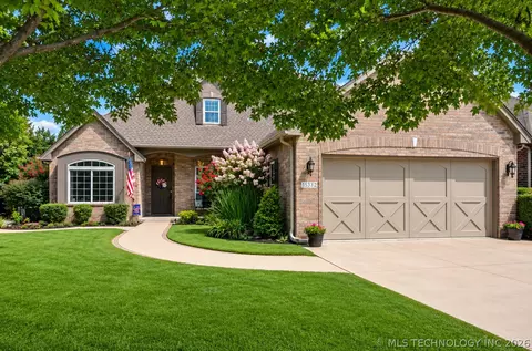 1532 W Trenton St, Broken Arrow, OK 74012