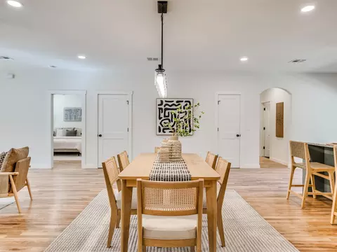 Dining - 26370 N 4530 Rd, Bernice, OK 74331 photo 2 of 8