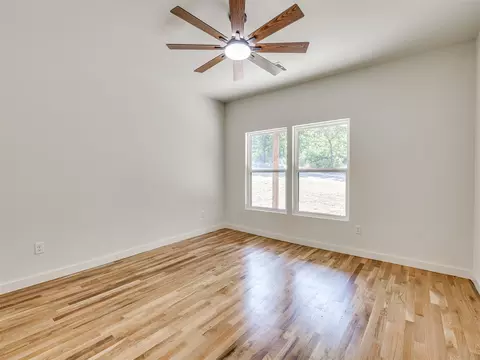 Bedroom - 26370 N 4530 Rd, Bernice, OK 74331 photo 3 of 9