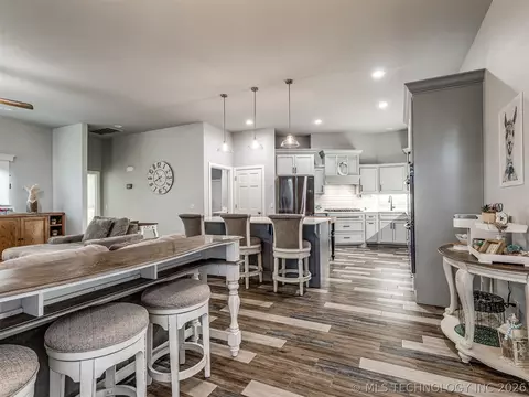 Kitchen - 353800 E 5400 Rd, Maramec, OK 74045 photo 1 of 9