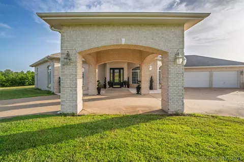 Exterior - 353800 E 5400 Rd, Maramec, OK 74045 photo 9 of 17