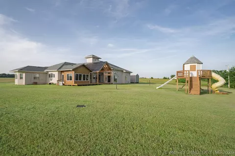Exterior - 353800 E 5400 Rd, Maramec, OK 74045 photo 10 of 17