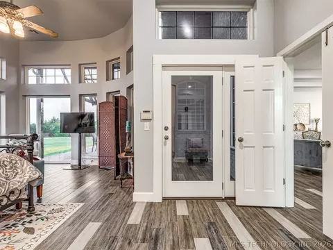 Entry Way - 353800 E 5400 Rd, Maramec, OK 74045 photo 3 of 5
