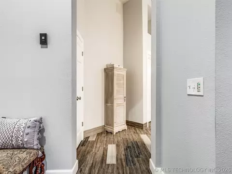 Entry Way - 353800 E 5400 Rd, Maramec, OK 74045 photo 4 of 5