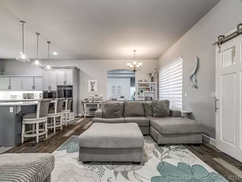 Living - 353800 E 5400 Rd, Maramec, OK 74045 photo 8 of 8