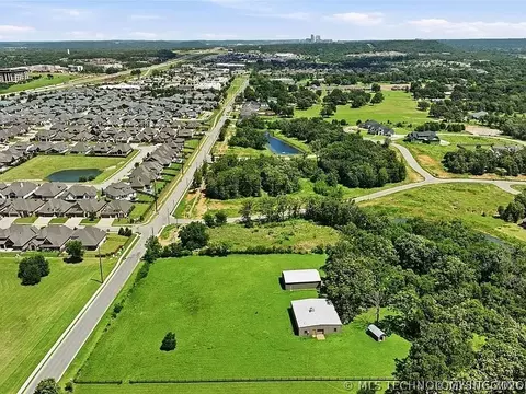 1 Maybelle St, Tulsa, OK 74132