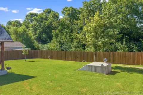 Exterior - 308 Hidden, Ardmore, OK 73401 photo 3 of 5
