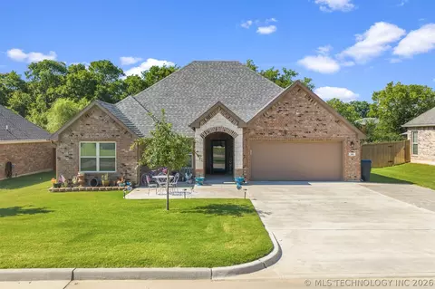 Exterior - 308 Hidden, Ardmore, OK 73401 photo 1 of 5