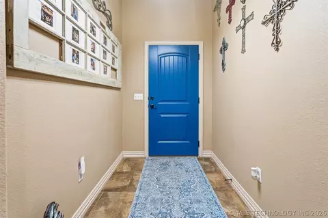 Entry Way - 308 Hidden, Ardmore, OK 73401 photo 1 of 1
