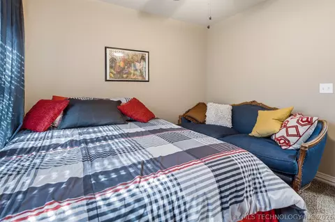 Bedroom - 308 Hidden, Ardmore, OK 73401 photo 4 of 9