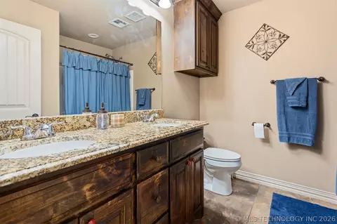 Bath - 308 Hidden, Ardmore, OK 73401 photo 2 of 2