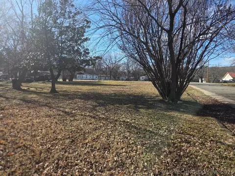 403 W Grand, Eufaula, OK 74432 photo 10