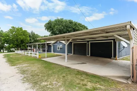 5112 Oakwood, Kingston, OK 73439