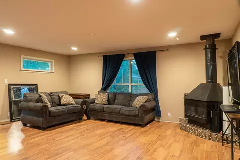 Living - 151 E 4th, Durant, OK 74701 photo 3 of 6