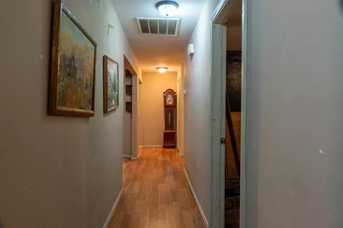Entry Way - 151 E 4th, Durant, OK 74701 photo 1 of 1