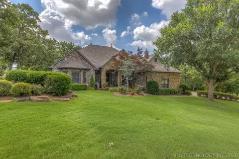 6920 W 42nd St, Tulsa, OK 74107