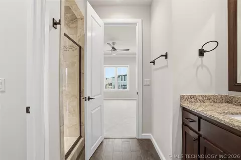 Entry Way - 12014 S Kingston Pl, Tulsa, OK 74137 photo 5 of 7
