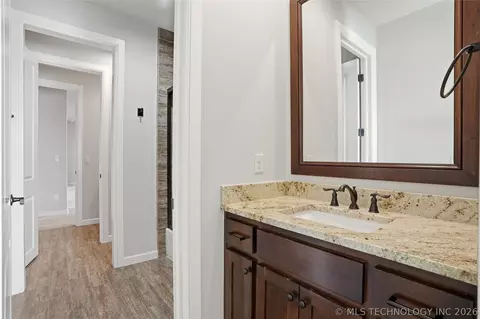 Bath - 12014 S Kingston Pl, Tulsa, OK 74137 photo 9 of 9