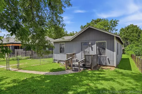 2725 W Cameron St, Tulsa, OK 74127