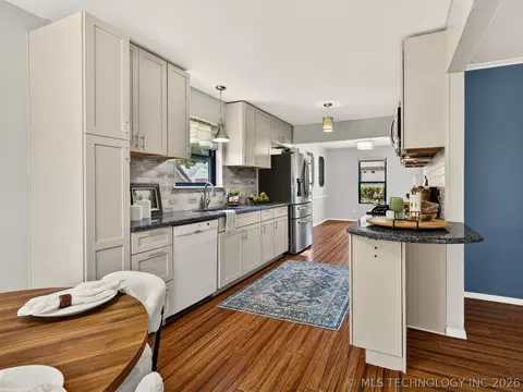6873 E 56th St, Tulsa, OK 74145 photo 13