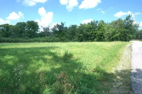 206 E Scott St, Henryetta, OK 74437 photo 9