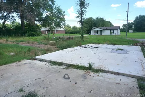 206 E Scott St, Henryetta, OK 74437 photo 7