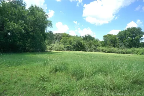 206 E Scott St, Henryetta, OK 74437 photo 8