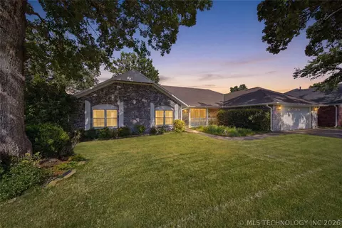 202 Remington Pl, Tahlequah, OK 74464