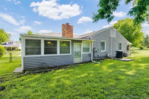 Other - 512 E 16th St, Okmulgee, OK 74447 photo 6 of 8